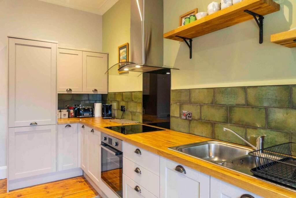 Spacious City Centre Apartment Full Of Character Inverness Dış mekan fotoğraf