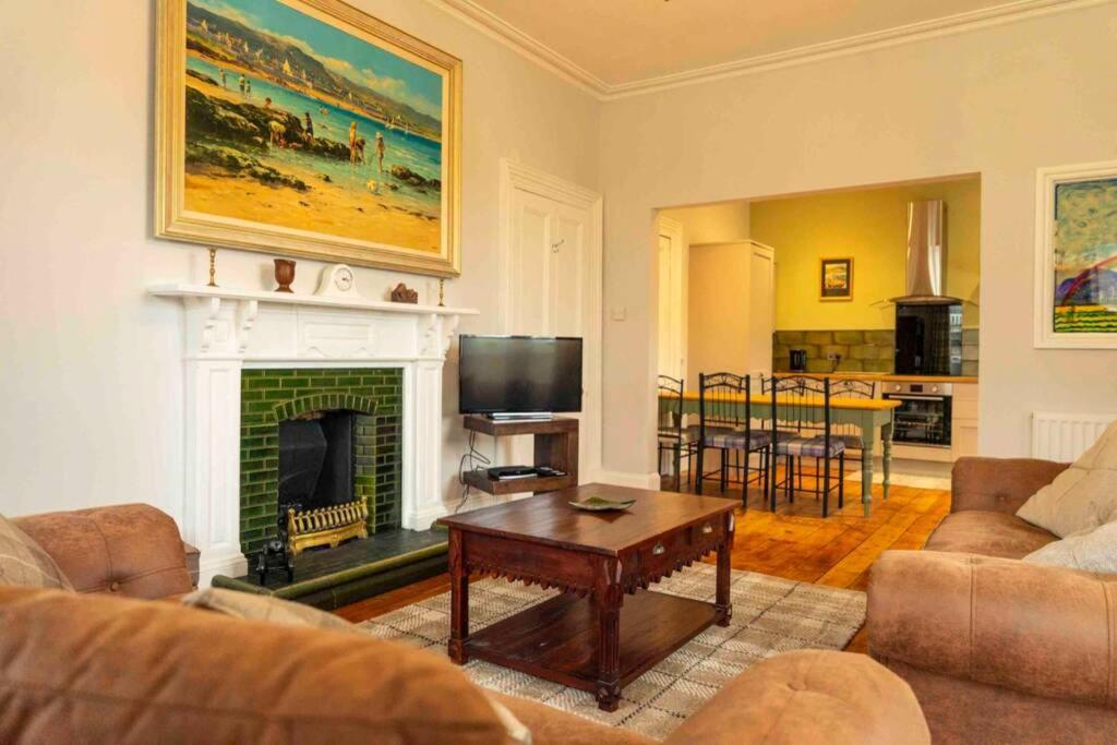 Spacious City Centre Apartment Full Of Character Inverness Dış mekan fotoğraf